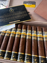 Load image into Gallery viewer, Cohiba 55 Aniversario Edición Limitada 2021 | Varnished Boîte Nature Box of 10