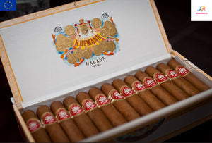 H. UPMANN Half Corona | Dress Box of 25