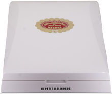 Load image into Gallery viewer, Hoyo de Monterrey - Petit Belicosos Travel Humidor | Box 15 (Humidor)
